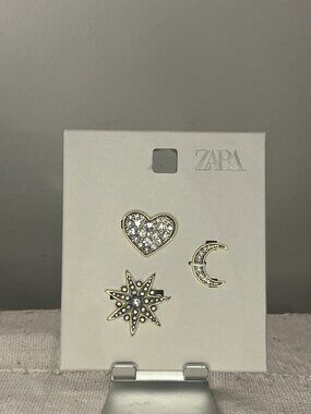 ZARA THREE-PACK OF SPARKLY MOON AND STAR BROOCHES